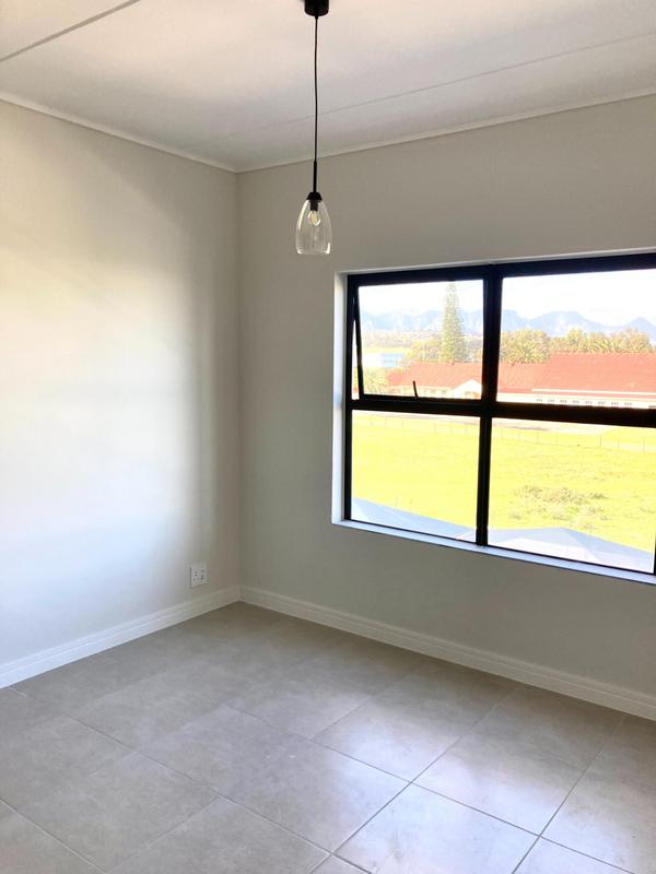 1 Bedroom Property for Sale in Somerset West Western Cape